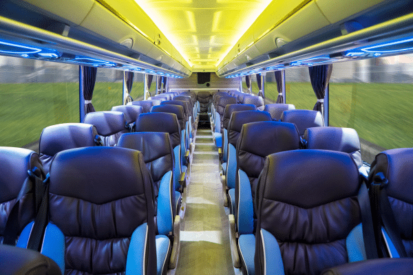 Autobuses y autocares